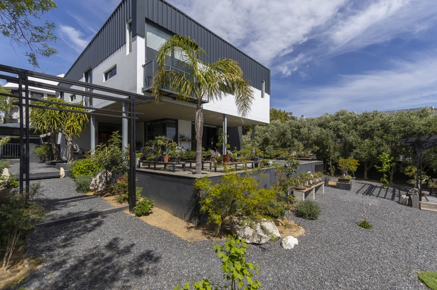 3 Bedroom Property for Sale in Heldervue Western Cape